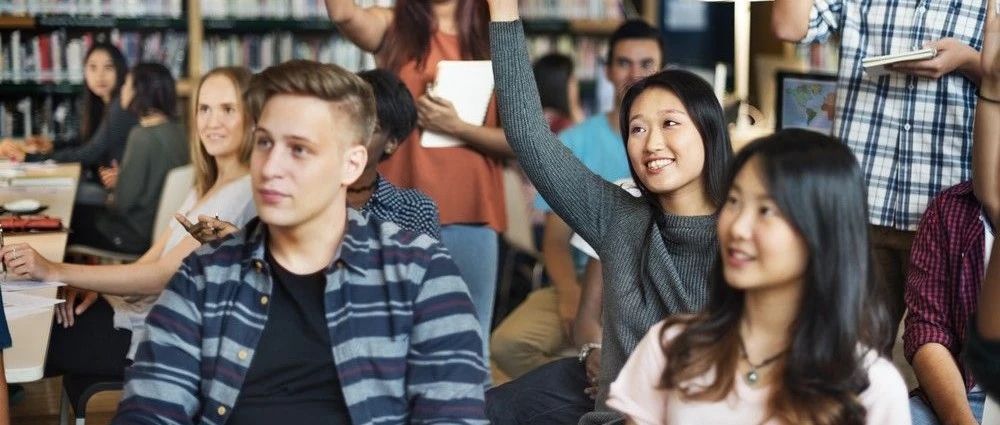 重磅！澳洲大学迎来重大改革，澳洲政府：留学生英文要求或更严格！大批留学生遭严查...